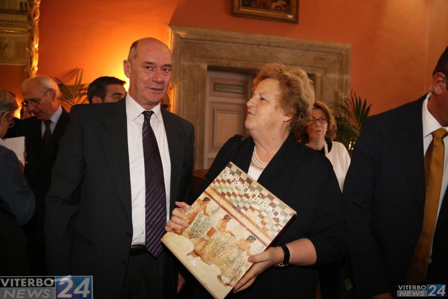 La firma del ministro Cancellieri del protocollo d'intesa sulla tutela della legalit� nella realizzazione del tratto Tarquinia-Civitavecchia 